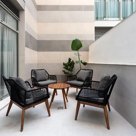 Aparthotel Dorm4you Arena Terraza 04 *